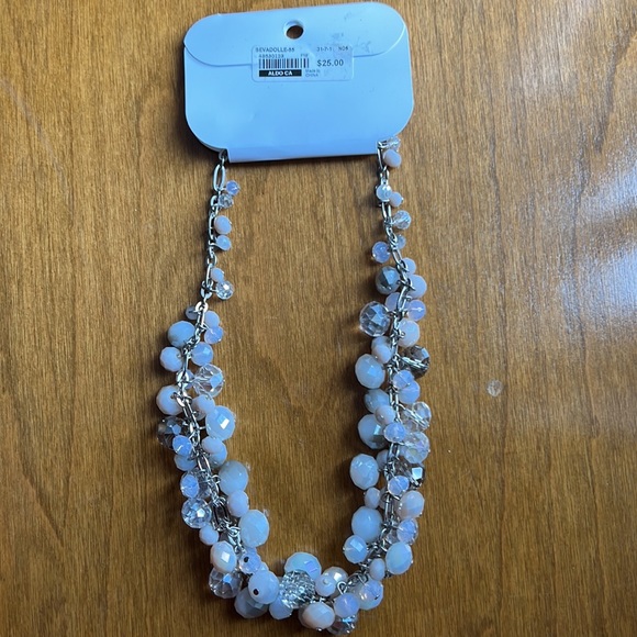 ALDO NWT BEJEWELLED PASTEL COLOURED NECKLACE - Picture 3 of 3